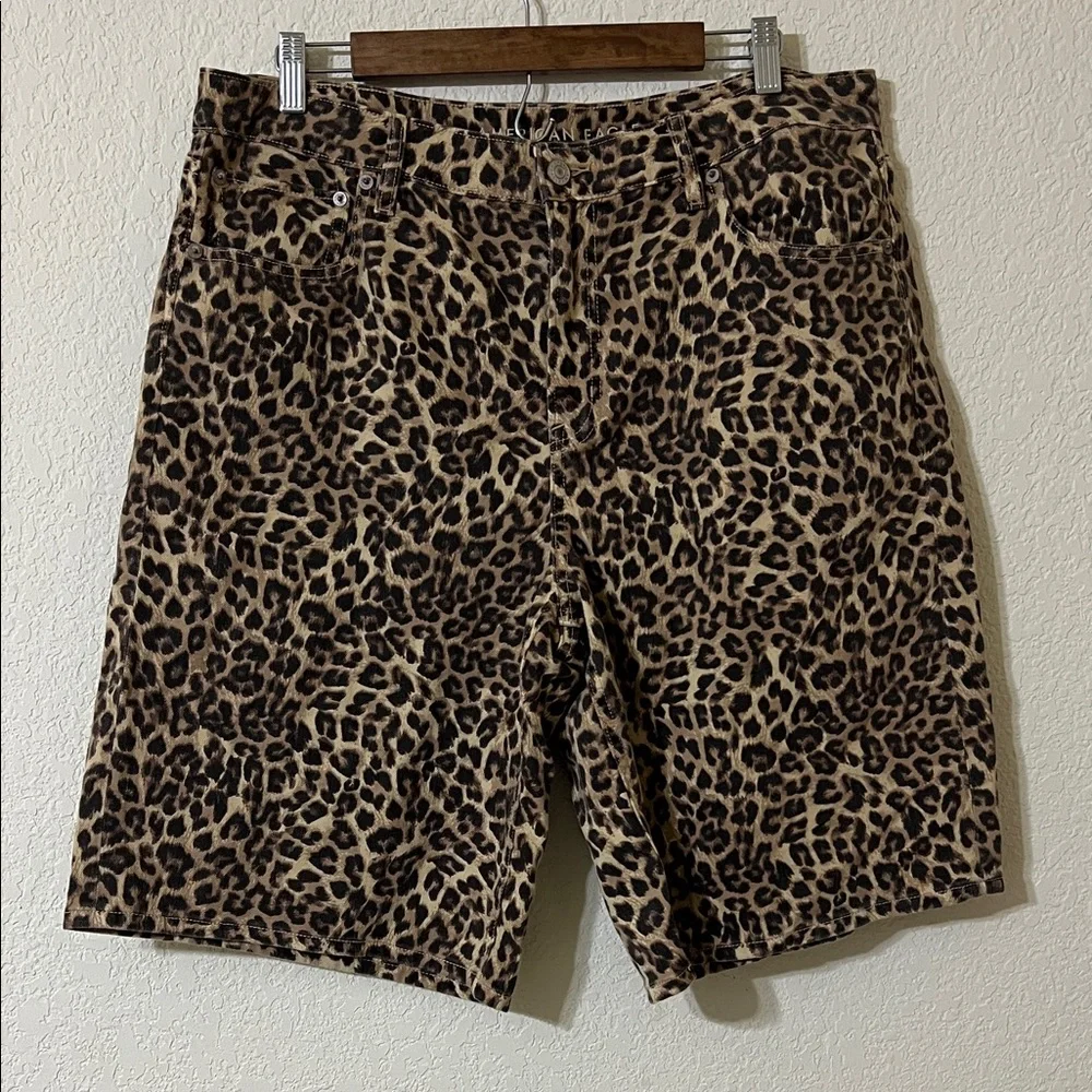 American Eagle Leopard Print Jort Denim Jean Shorts Women’s 14 - Picture 2 of 6